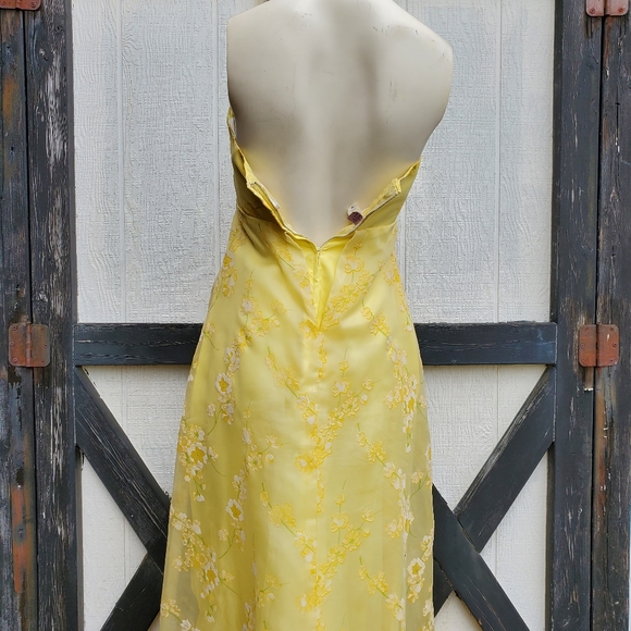 Vintage 1960's/70's Yellow Floral Halter Dress XS - Picture 11 of 16